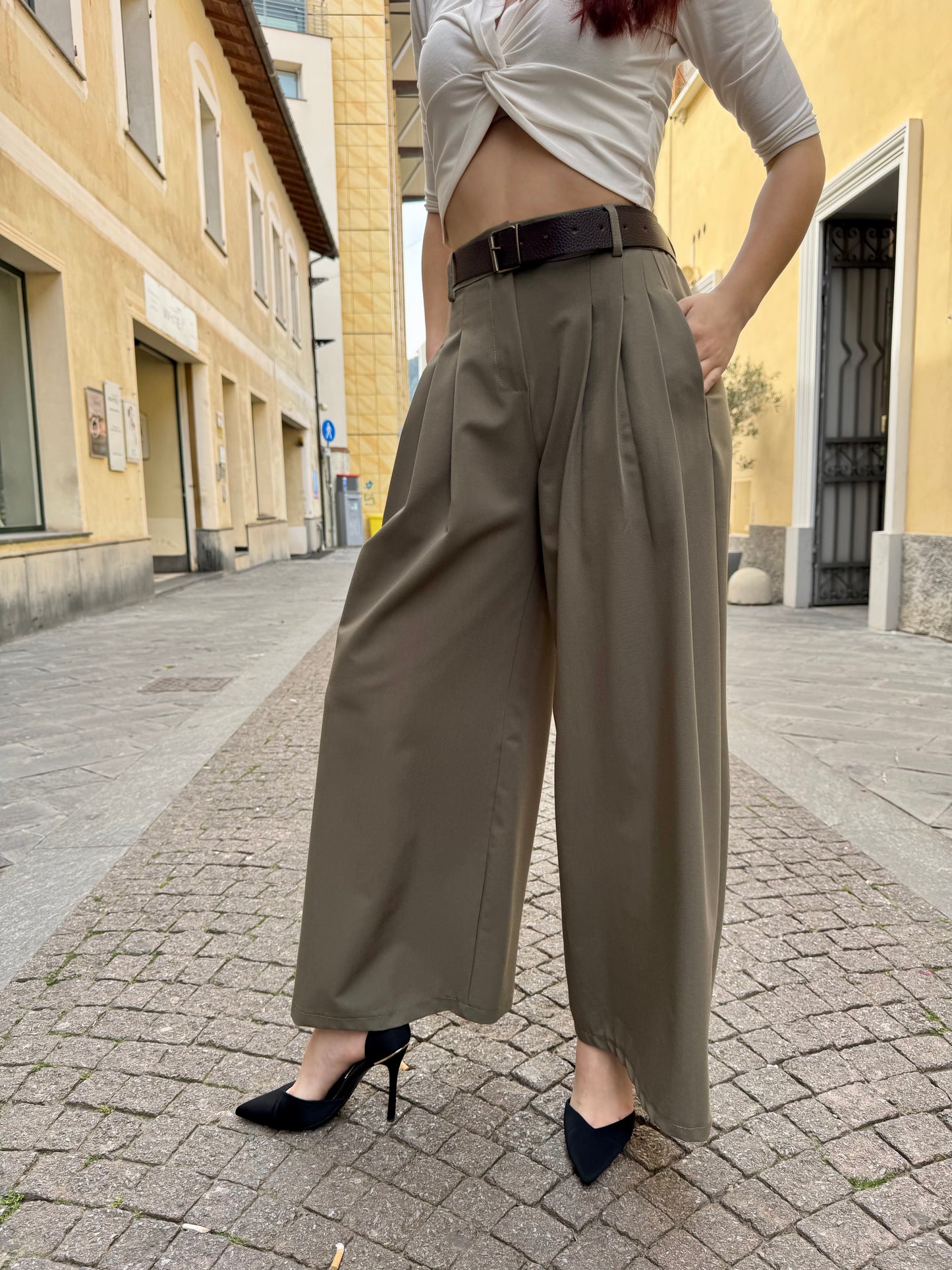 PANTALONE CON PIEGHE SUSY MIX VERDE MILITARE T1724G107