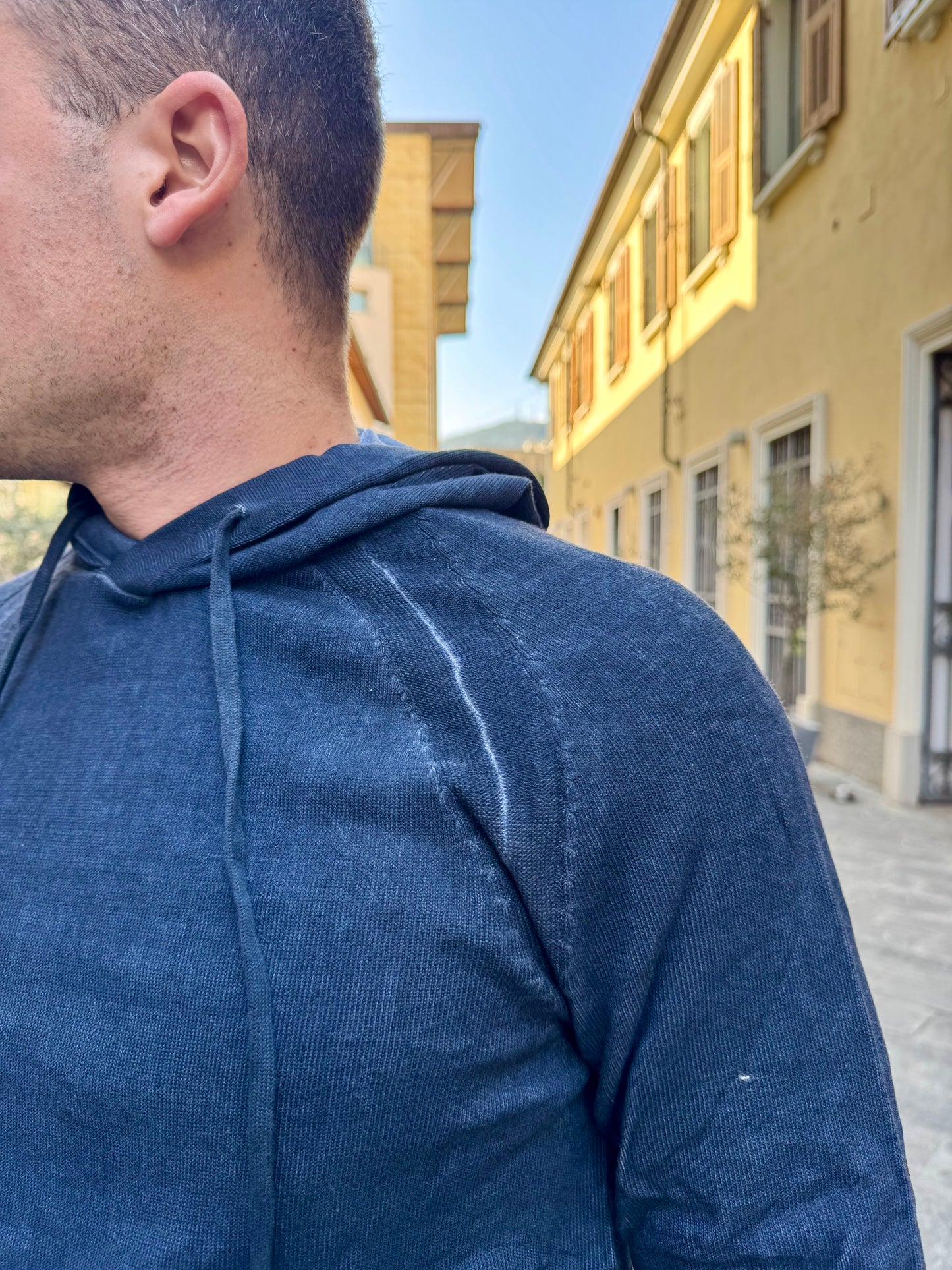 MAGLIA CAPPUCCIO OVER-D BLU M28