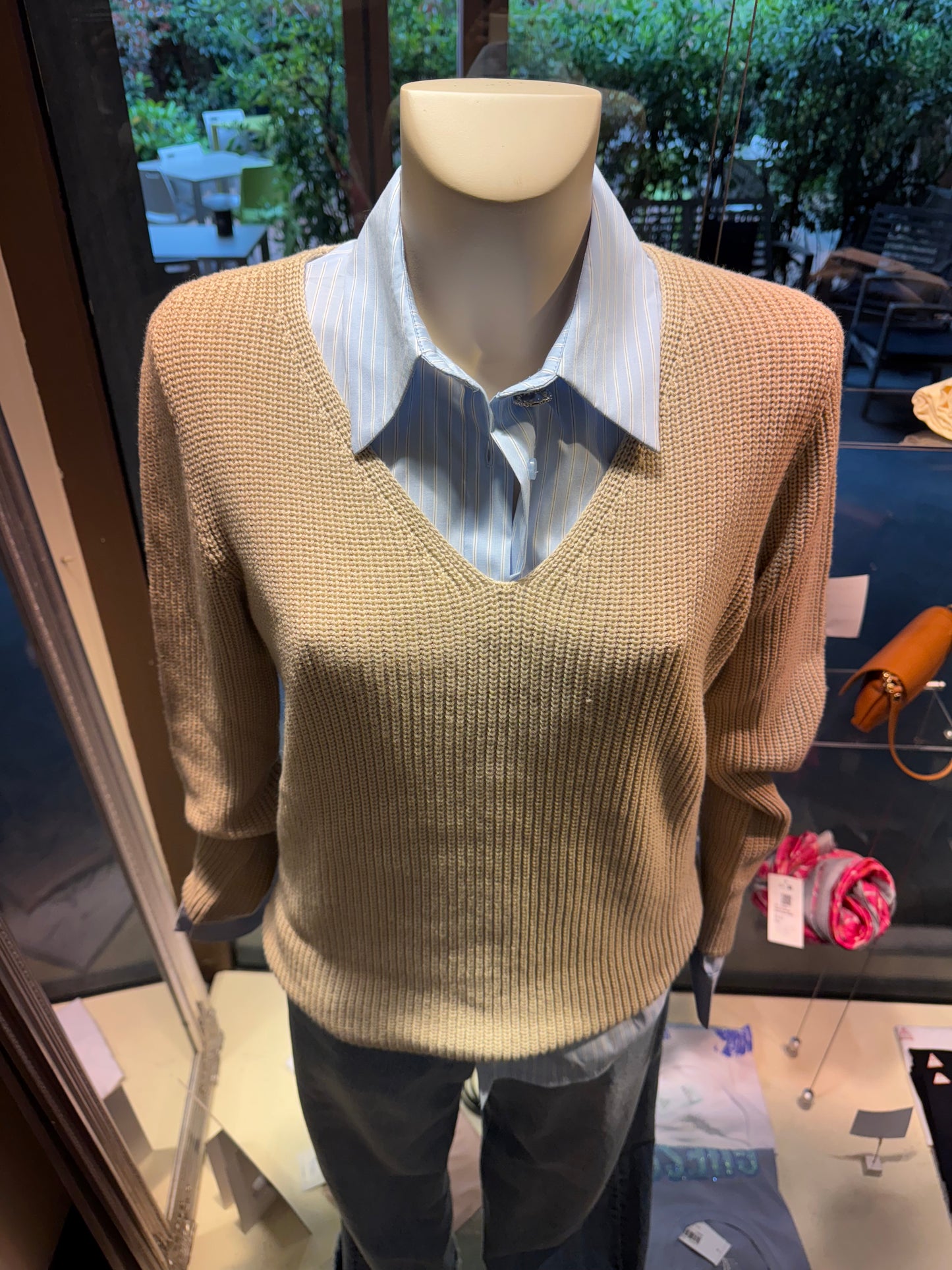 MAGLIA SCOLLO V SUSYMIX CORDA