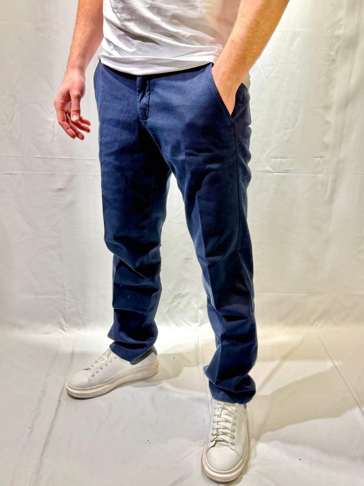 GUESS Pantalone blu gamba dritta GUESS