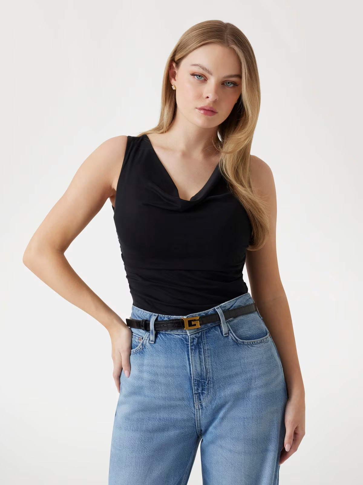 TOP GUESS NERO W5GP39