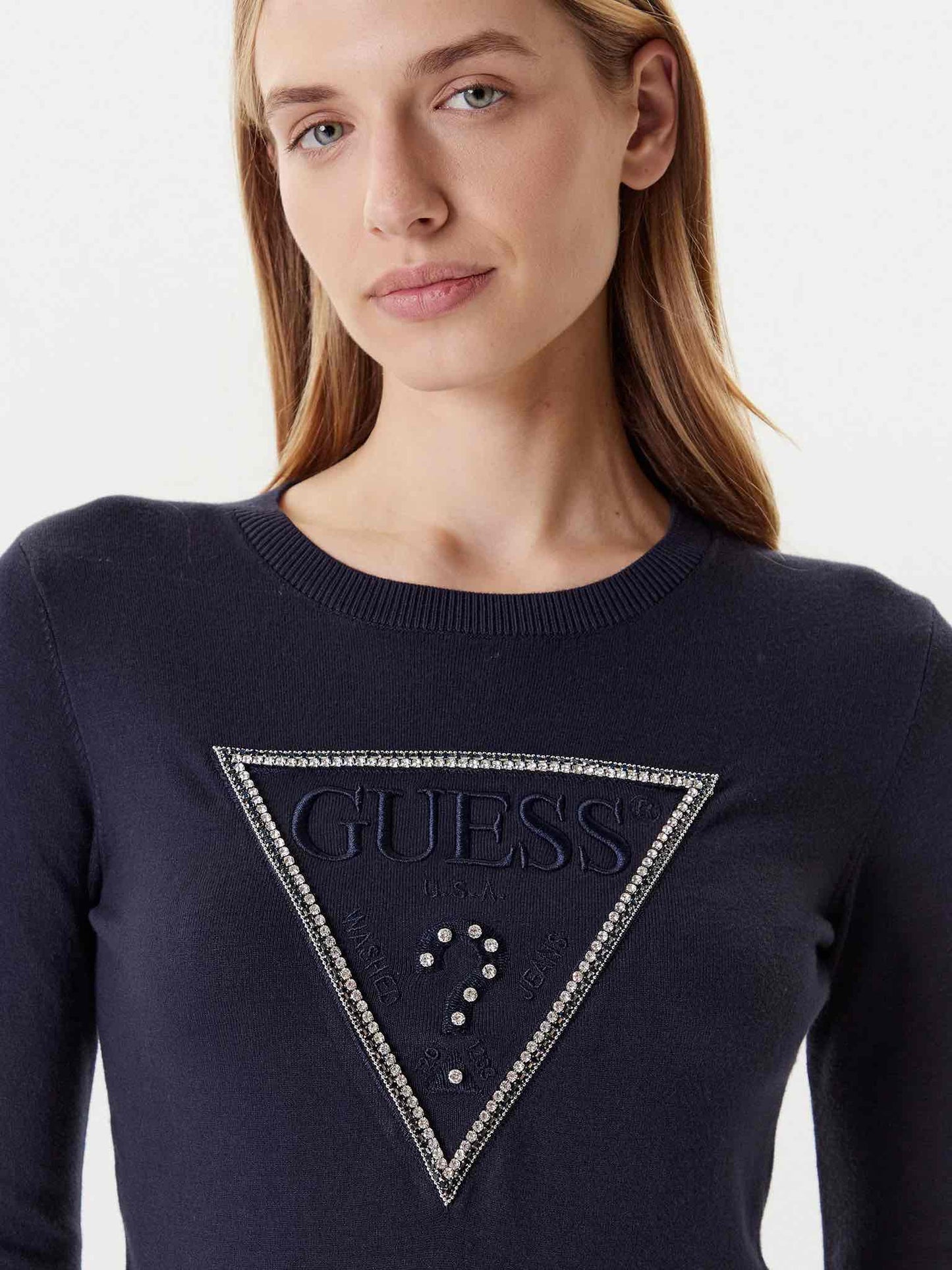 GUESS Maglione girocollo logo triangolo bianco GUESS