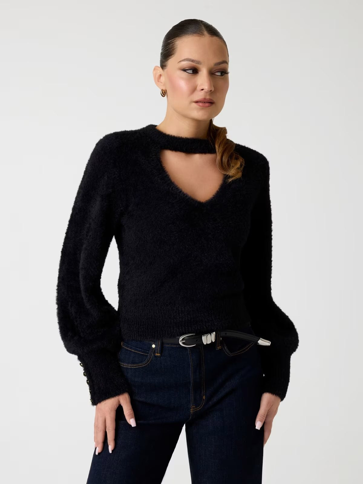 GUESS Maglione nero effetto peluche con apertura frontale chic GUESS