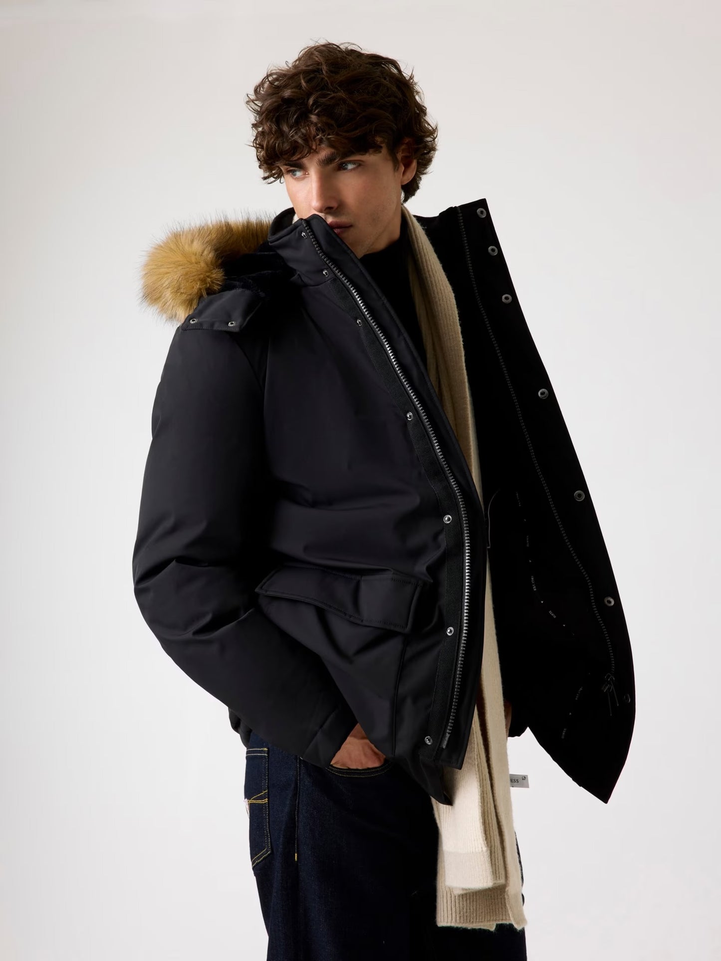 GUESS Parka con cappuccio in vera piuma blu GUESS