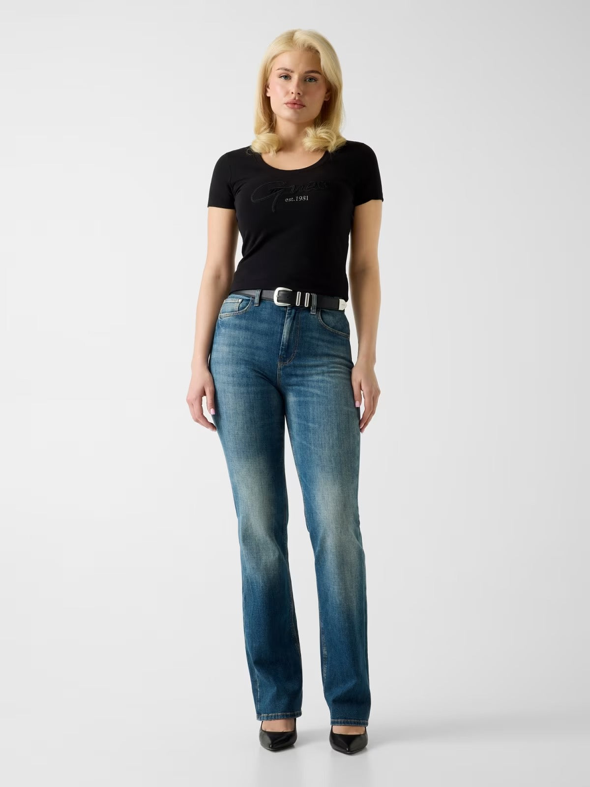 GUESS T-shirt basica nera con scritta logo GUESS