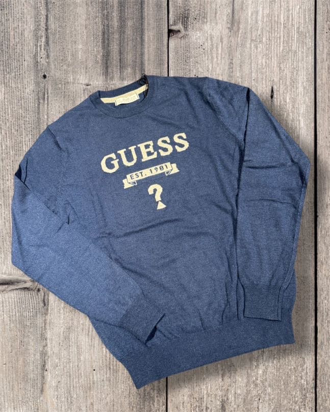 GUESS Maglione girocollo blu con logo contrasto grigio GUESS