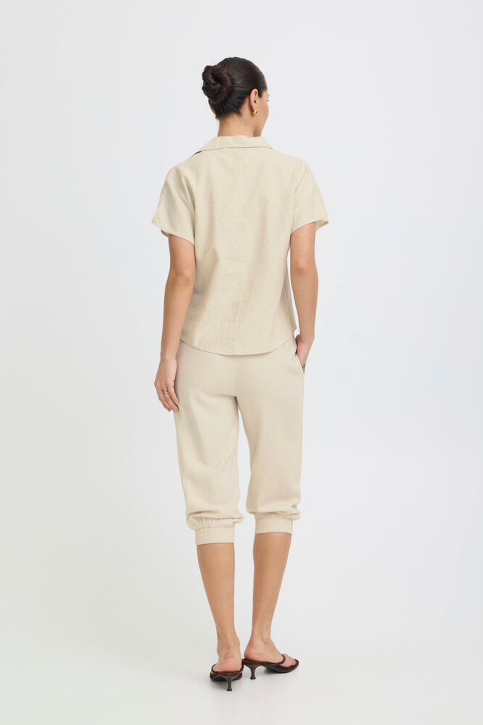 B.YOUNG Overshirt in mistolino naturale B.YOUNG