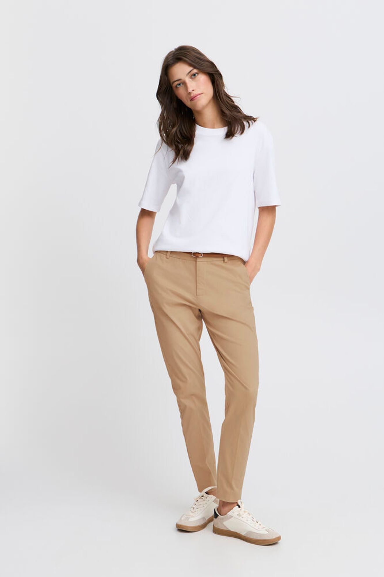B.YOUNG Pantalone slim fit sabbia B.YOUNG