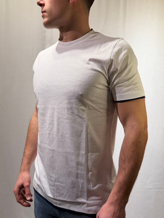 OVER-D T-shirt bianca con contrasti taglio vivo OVER-D