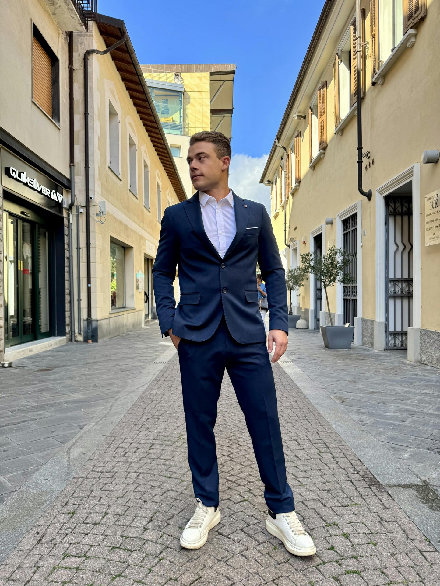 OVER-D Abito con giacca due bottoni + pantalone taglio sartoriale Blu OVER-D