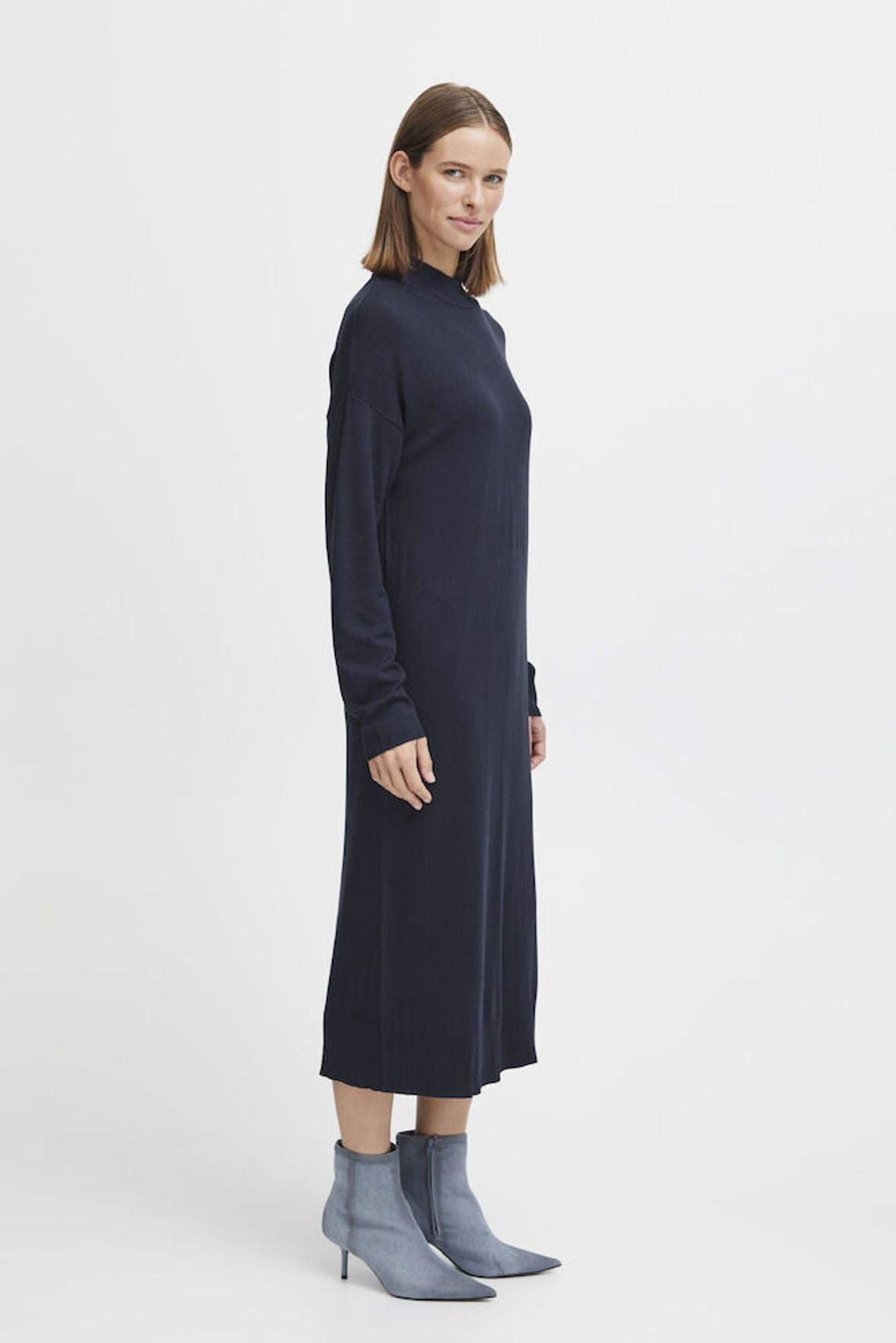 B.YOUNG Abito in maglia con collo alto blu B.YOUNG