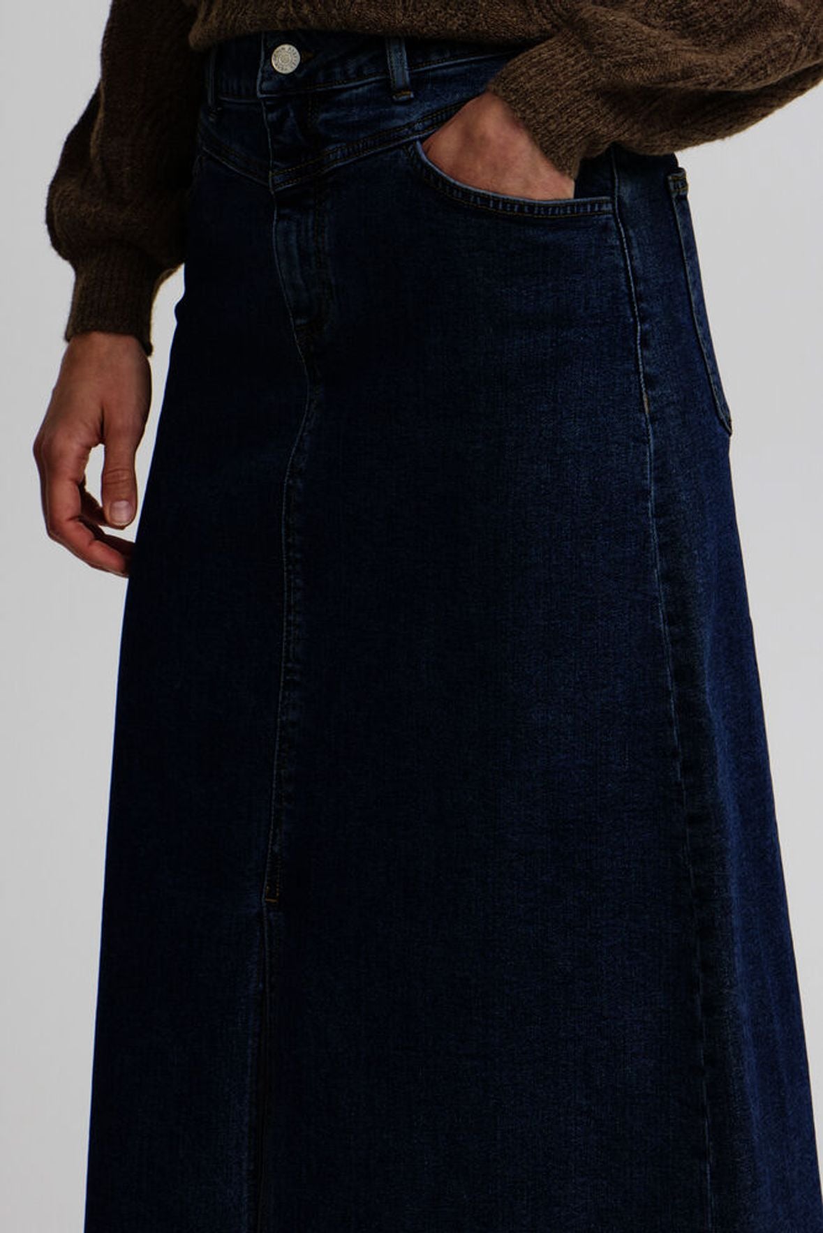 B.YOUNG Gonna lunga in denim blu scuro 20815186