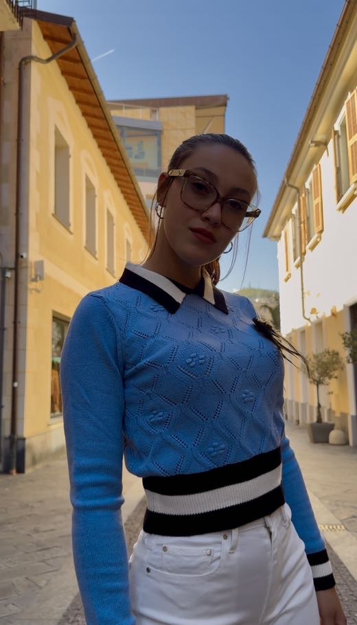 KORALLINE Maglione con collo celeste KORALLINE