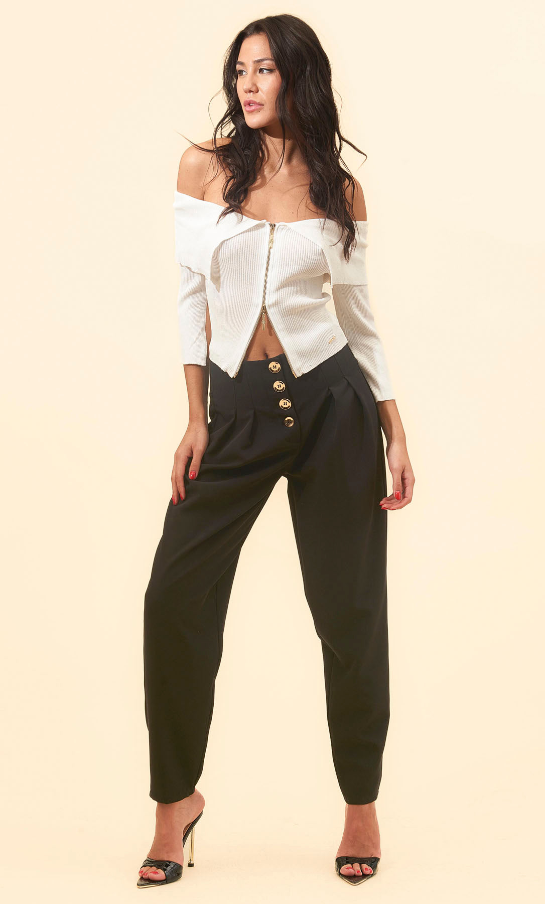 KORALLINE Pantalone nero  con bottoni davanti in tessuto KORALLINE