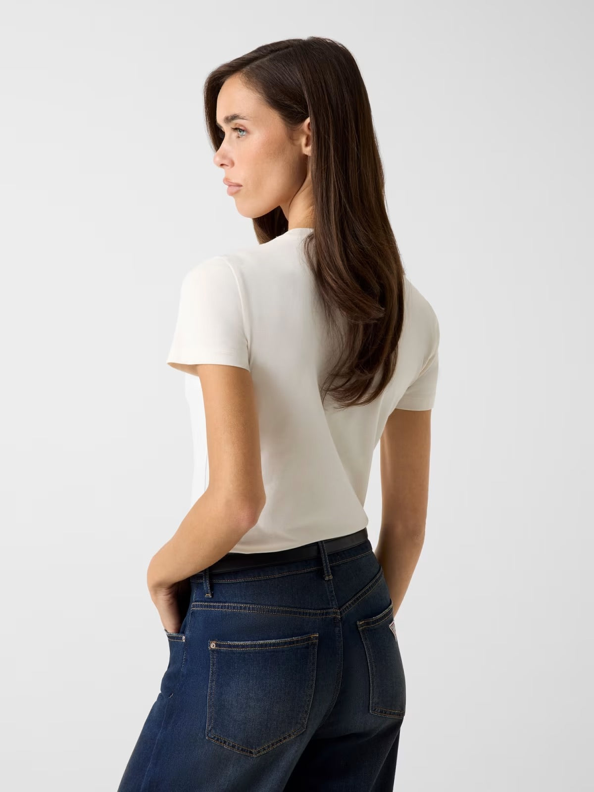 GUESS T-shirt beige con logo triangolare GUESS